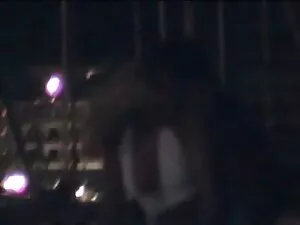 18歳のラティーナは自慰行為をし、彼女の ...
