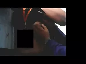 オタク熟女は吸うと肌を清潔にするために性 ...