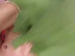 セクシHandjobの浴槽 女の子 の  ...